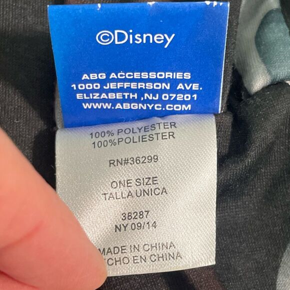 Disney Frozen Olaf Infinity Loop Scarf - Picture 5 of 5